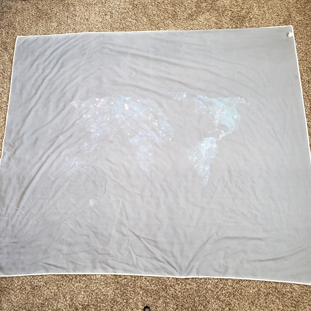 World Map Tapestry - Picture 11 of 11